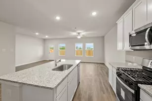 17219 White Peace Dr, Waller, TX 77484 - Photo 5