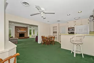2905 Borden Cir, El Campo, TX 77437 - Photo 5
