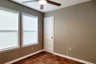 113 Laurel St, Lake Jackson, TX 77566 - Photo 13