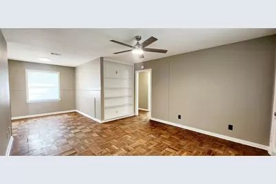 113 Laurel Street, Lake Jackson, TX 77566 - Photo 3
