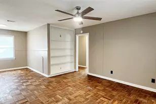113 Laurel St, Lake Jackson, TX 77566 - Photo 3