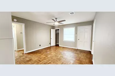 113 Laurel Street, Lake Jackson, TX 77566 - Photo 5