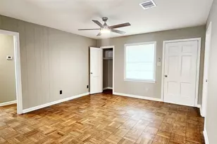 113 Laurel St, Lake Jackson, TX 77566 - Photo 5