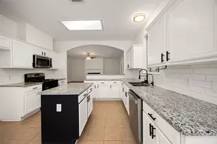 19226 Crescent Pass Dr, Tomball, TX 77375 - Photo 13
