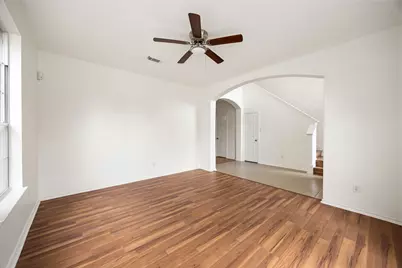 19226 Crescent Pass Drive, Tomball, TX 77375 - Photo 5
