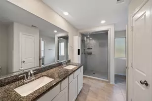 708 Ivory Manor Dr, Houston, TX 77018 - Photo 11