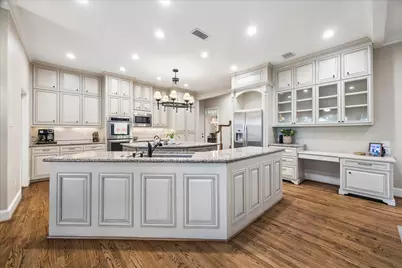 2306 Pinefield Lane, Houston, TX 77063 - Photo 23