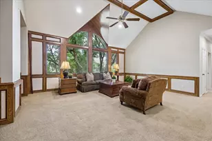 2306 Pinefield Ln, Houston, TX 77063 - Photo 31