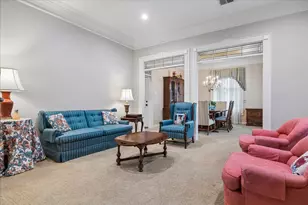 2306 Pinefield Ln, Houston, TX 77063 - Photo 9