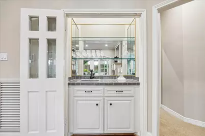 2306 Pinefield Lane, Houston, TX 77063 - Photo 19