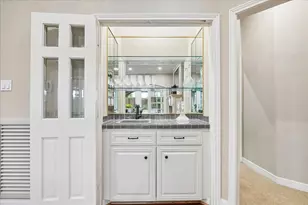 2306 Pinefield Ln, Houston, TX 77063 - Photo 19