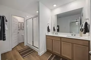 10307 Sylvan Woods Trail, Houston, TX 77051 - Photo 5