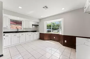 6918 Thornwild Rd, Houston, TX 77489 - Photo 13