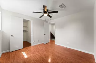 6918 Thornwild Rd, Houston, TX 77489 - Photo 9