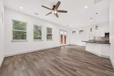 159 Benjis Place, The Woodlands, TX 77380 - Photo 7