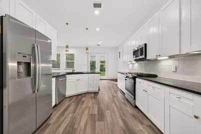 159 Benjis Place, The Woodlands, TX 77380 - Photo 13