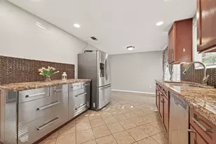 13702 Ella Lee Ln, Houston, TX 77077 - Photo 23