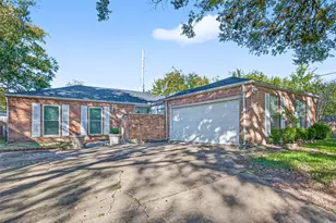 13702 Ella Lee Ln, Houston, TX 77077 - Photo 3