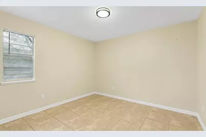 230 E Virginia Street #J, Beaumont, TX 77705 - Photo 5