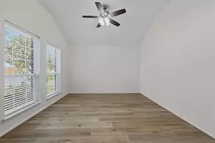 17803 Memorial Falls Dr, Tomball, TX 77375 - Photo 7