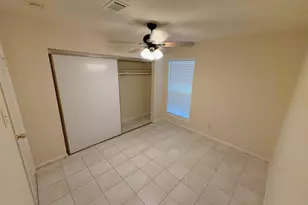 6666 Harbor Town Dr, Houston, TX 77036 - Photo 9