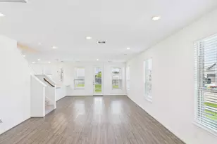 15643 Fellswood Dr, Houston, TX 77044 - Photo 7