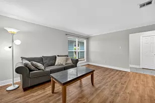 711 Worthshire St, Houston, TX 77008 - Photo 5