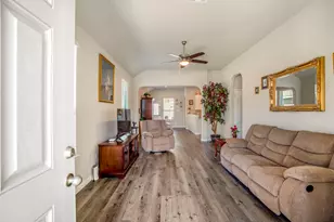 2816 Madison Dr, Conroe, TX 77304 - Photo 3
