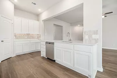 3747 Crawford Street, Bay City, TX 77414 - Photo 15