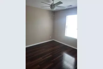 7034 Sun Creek Drive Drive, Hitchcock, TX 77563 - Photo 7