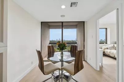 49 Briar Hollow Lane #1105, Houston, TX 77027 - Photo 11