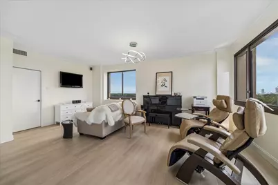 49 Briar Hollow Lane #1105, Houston, TX 77027 - Photo 5