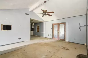 10615 Kirkdale Dr, Houston, TX 77089 - Photo 5