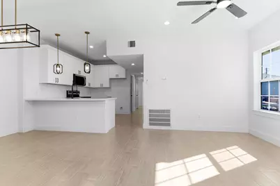 428 Rhode Island Street #B, Houston, TX 77029 - Photo 3