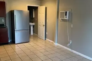 1504 Freeman St, Houston, TX 77009 - Photo 5