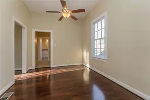 1219 33rd St, Galveston, TX 77550 - Photo 3