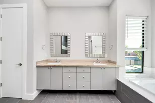 2310 Converse St, Houston, TX 77006 - Photo 25