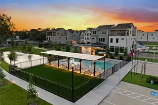 8705 Cosenza Ln, Houston, TX 77055 - Photo 11
