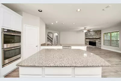 143 W Wading Pond Circle, Tomball, TX 77375 - Photo 15
