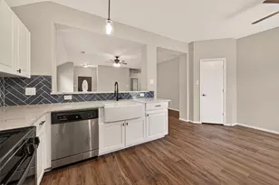 9418 Belleclaire Ln, Houston, TX 77044 - Photo 17