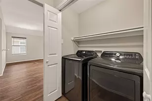 9418 Belleclaire Ln, Houston, TX 77044 - Photo 19