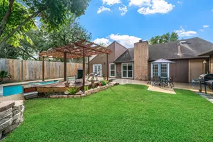 10831 Valley Hills Dr, Houston, TX 77071 - Photo 29
