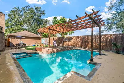 10831 Valley Hills Drive, Houston, TX 77071 - Photo 31