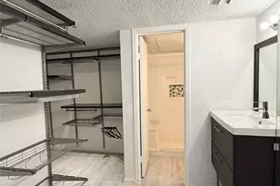 2800 Jeanetta St, Houston, TX 77063 - Photo 13