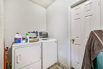 607 Honeysuckle Drive, La Marque, TX 77568 - Photo 13