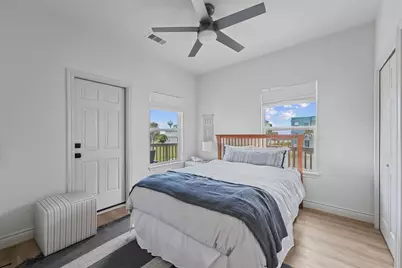 4126 Courageous Lane, Galveston, TX 77554 - Photo 17