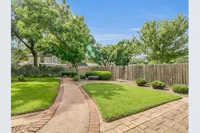 805 Bluebonnet Lane, Katy, TX 77493 - Photo 9