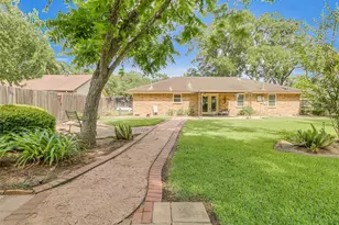 805 Bluebonnet Ln, Katy, TX 77493 - Photo 11