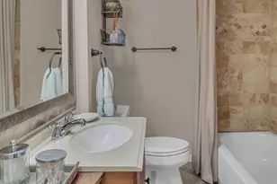 805 Bluebonnet Ln, Katy, TX 77493 - Photo 19