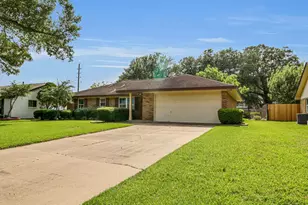 805 Bluebonnet Ln, Katy, TX 77493 - Photo 7